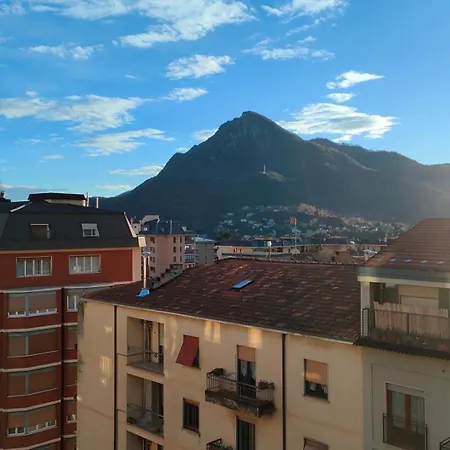 250 M Dal Lago Al Turati 98 - Free Wifi レッコ